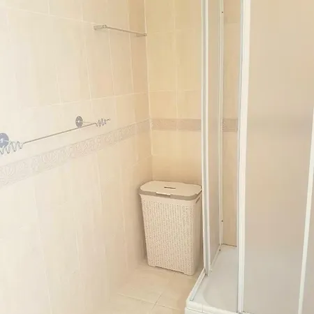 Luxury Two Bedroom * Вороклини